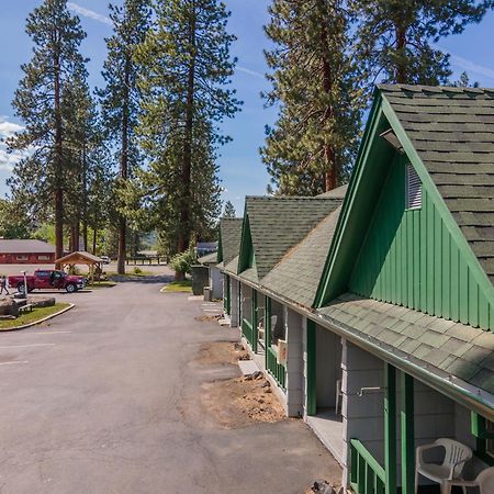 Green Gables Motel & Suites Burney Esterno foto