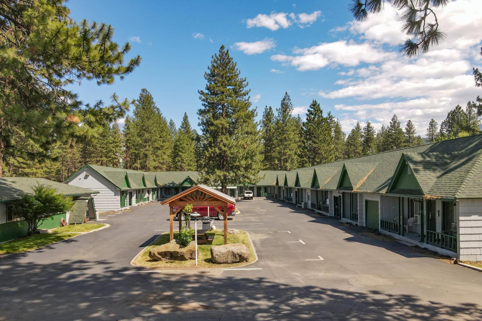 Green Gables Motel & Suites Burney Esterno foto