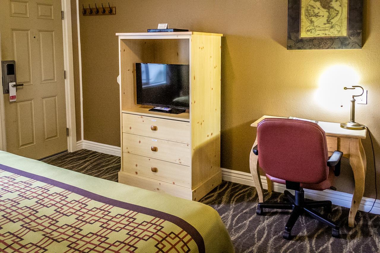 Green Gables Motel & Suites Burney Esterno foto