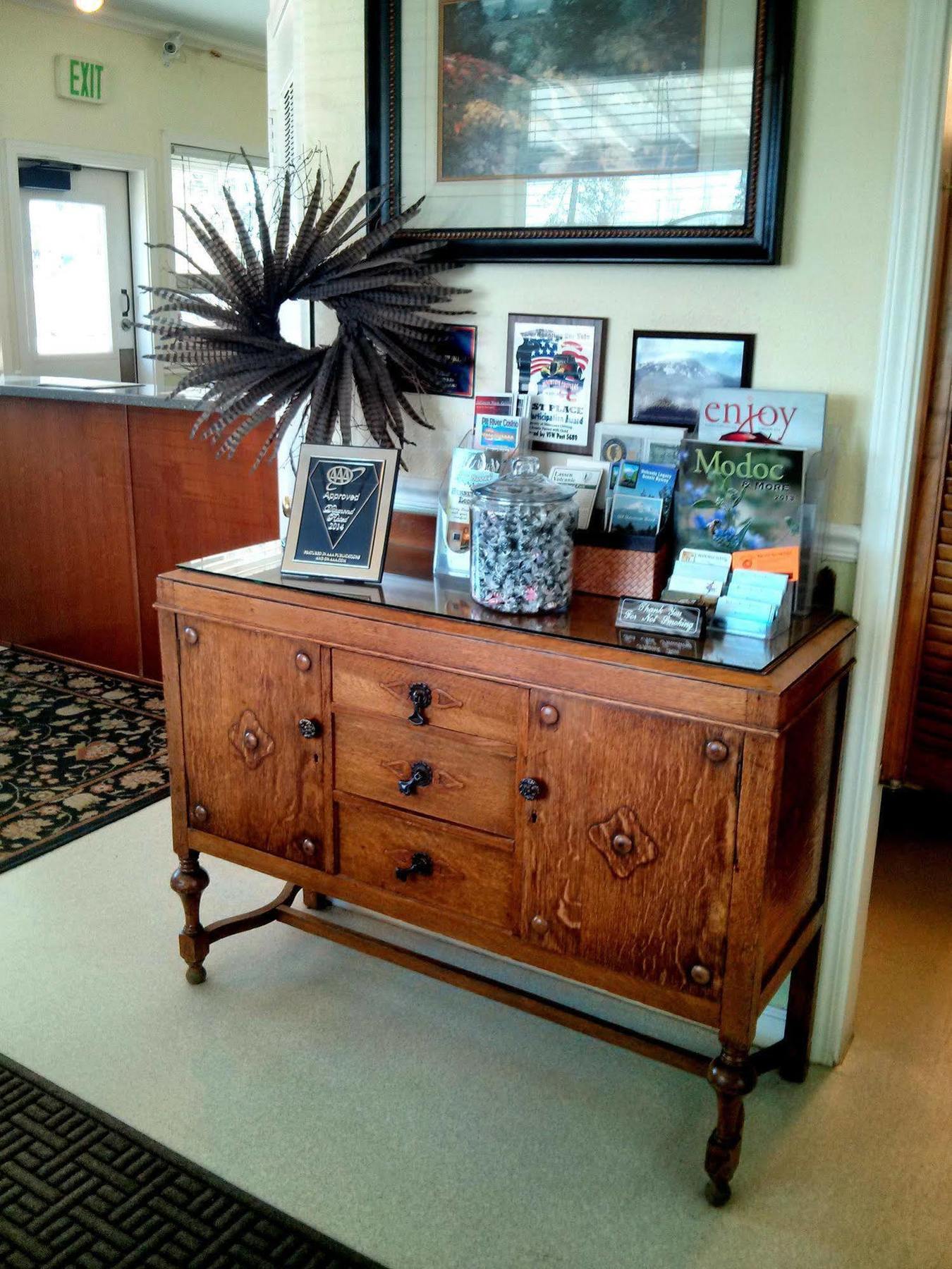 Green Gables Motel & Suites Burney Esterno foto