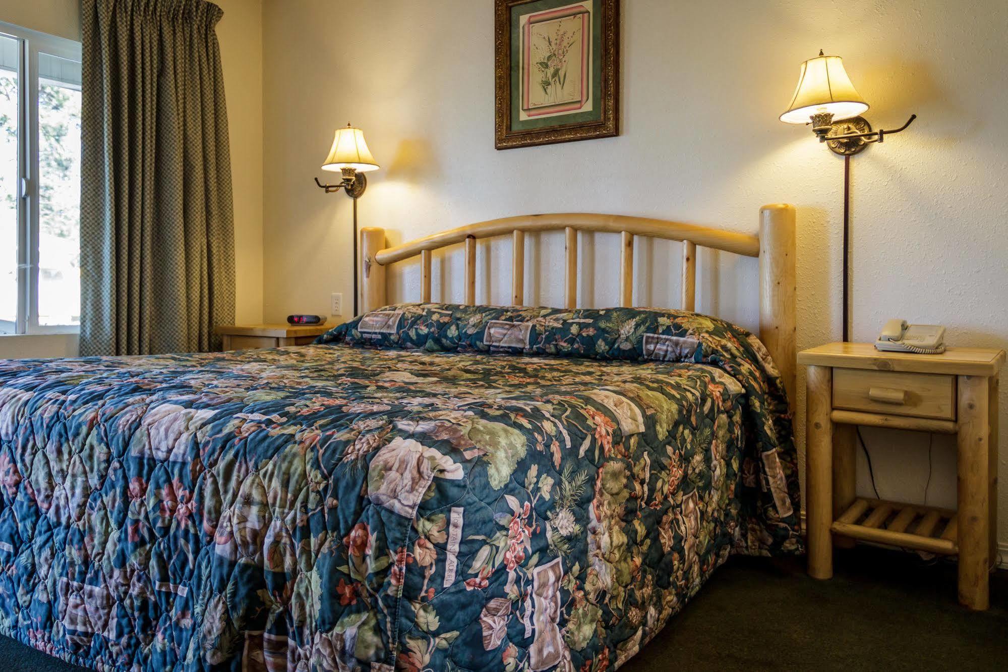 Green Gables Motel & Suites Burney Esterno foto