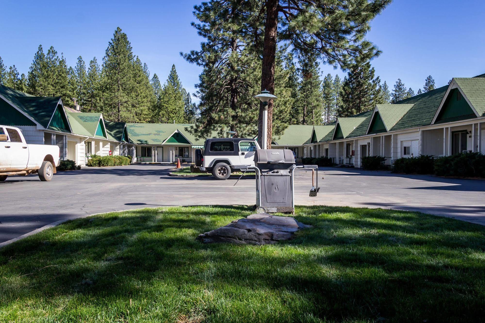 Green Gables Motel & Suites Burney Esterno foto